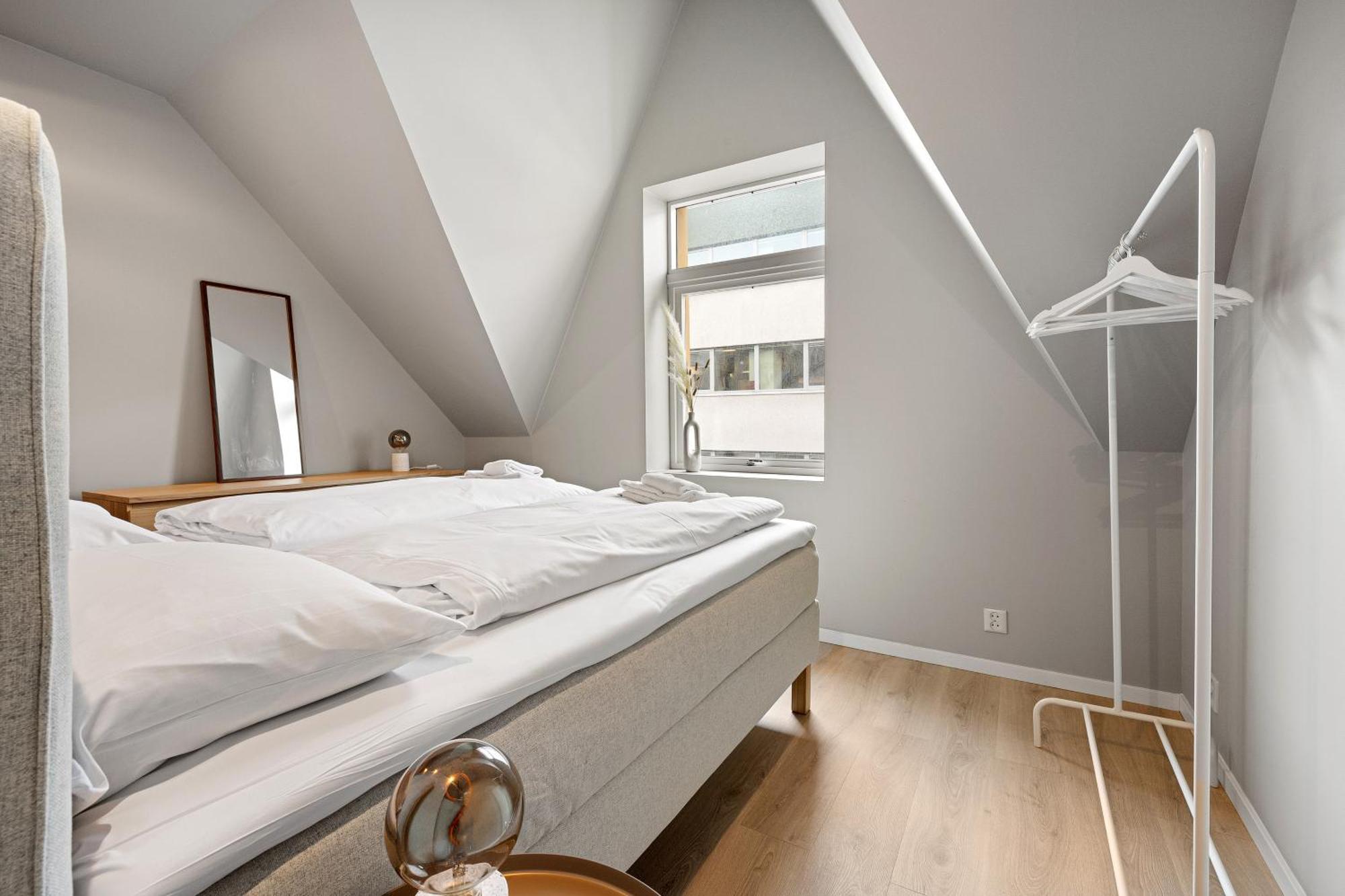 Homerentals L 120Sqm Mid-Central - King Beds - 500Mbps Wi-Fi Bergen Bagian luar foto