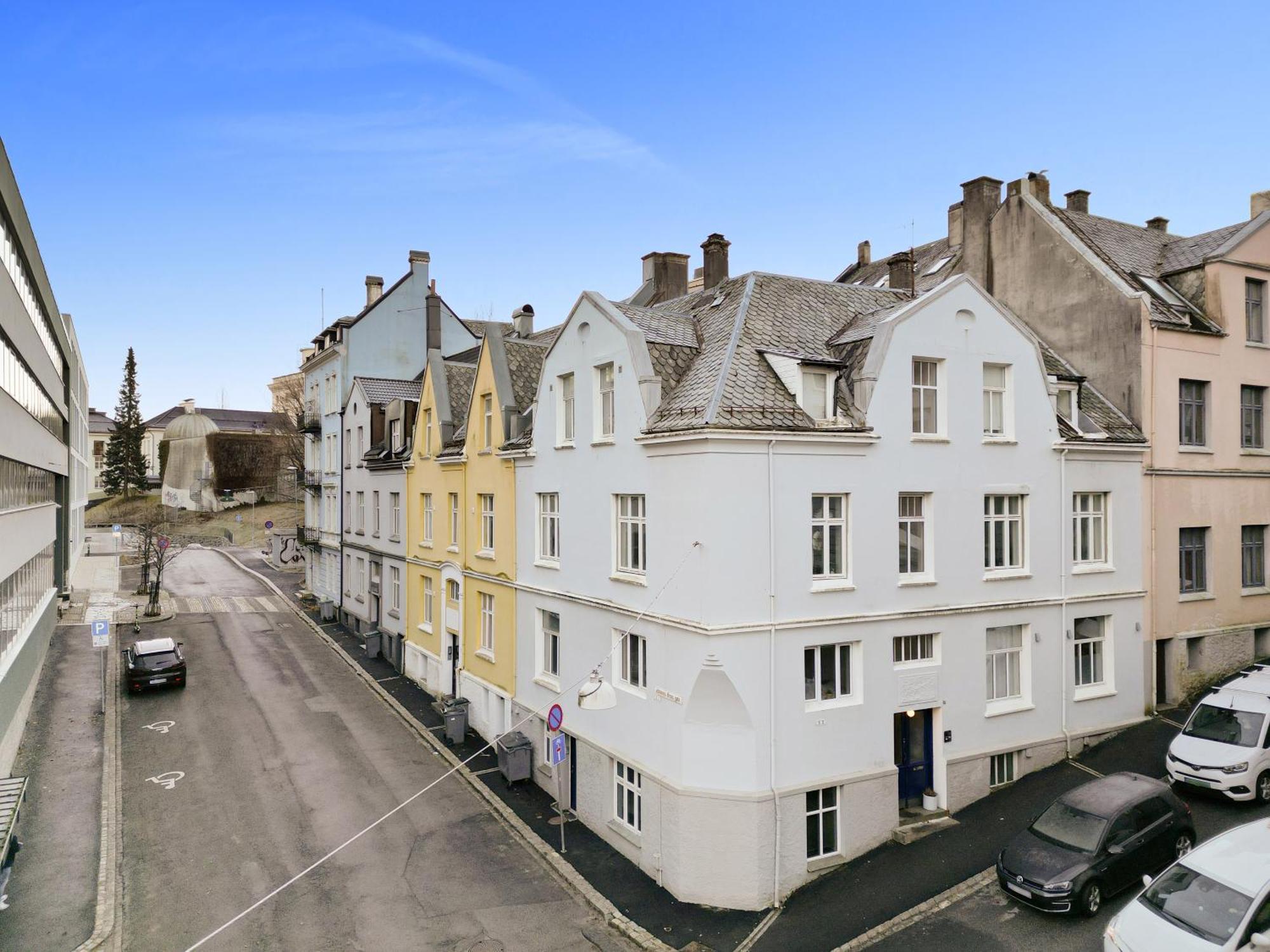 Homerentals L 120Sqm Mid-Central - King Beds - 500Mbps Wi-Fi Bergen Bagian luar foto