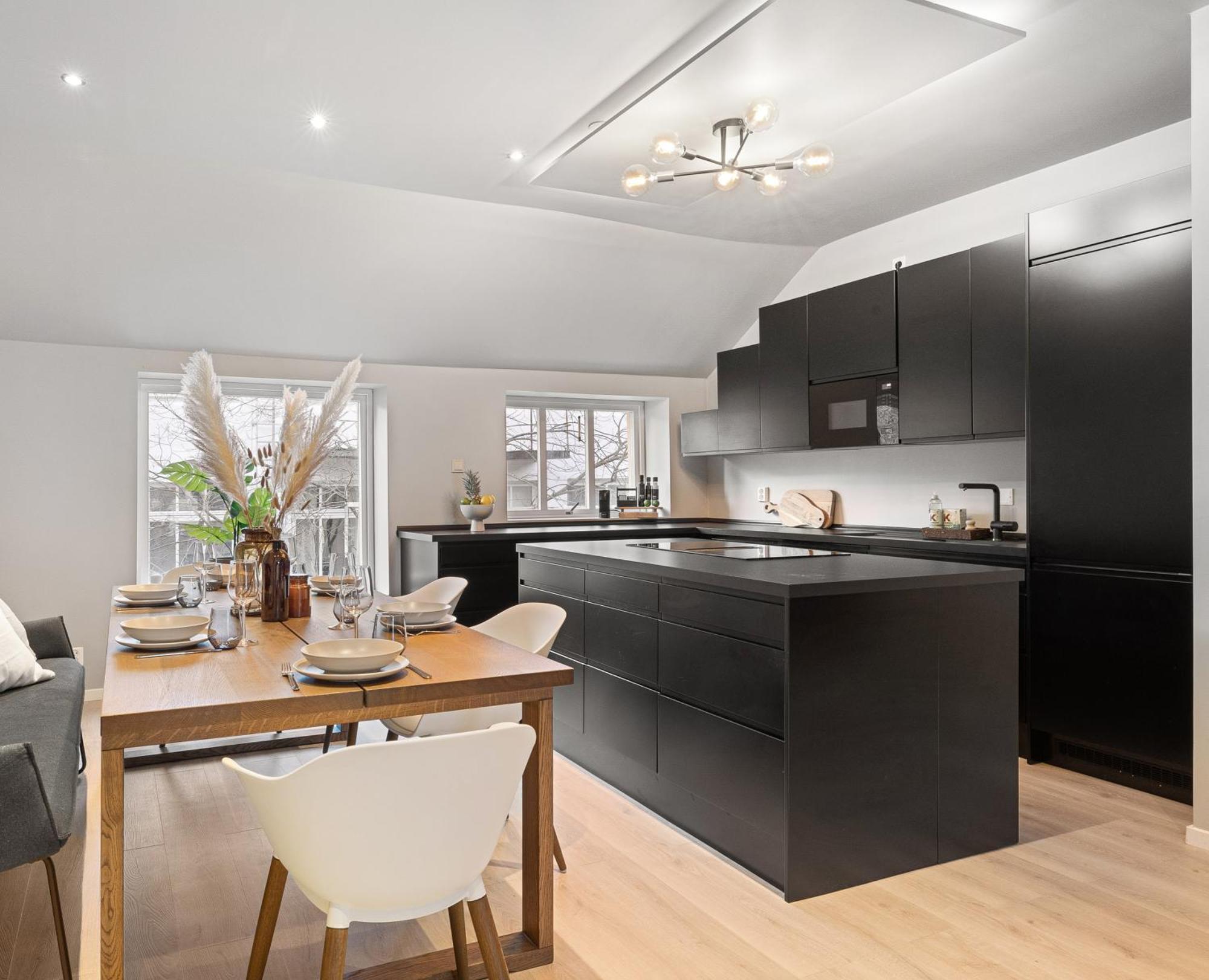 Homerentals L 120Sqm Mid-Central - King Beds - 500Mbps Wi-Fi Bergen Bagian luar foto